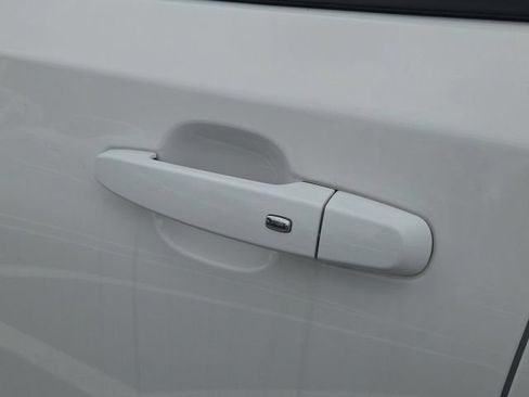 Used 2024 GMC Terrain SLE AWD/4WD image 20
