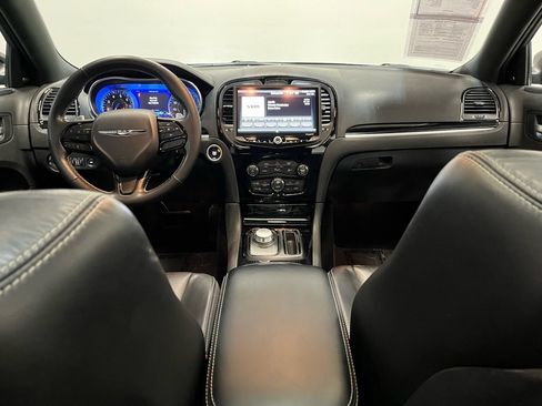 Used 2022 Chrysler 300 S image 18
