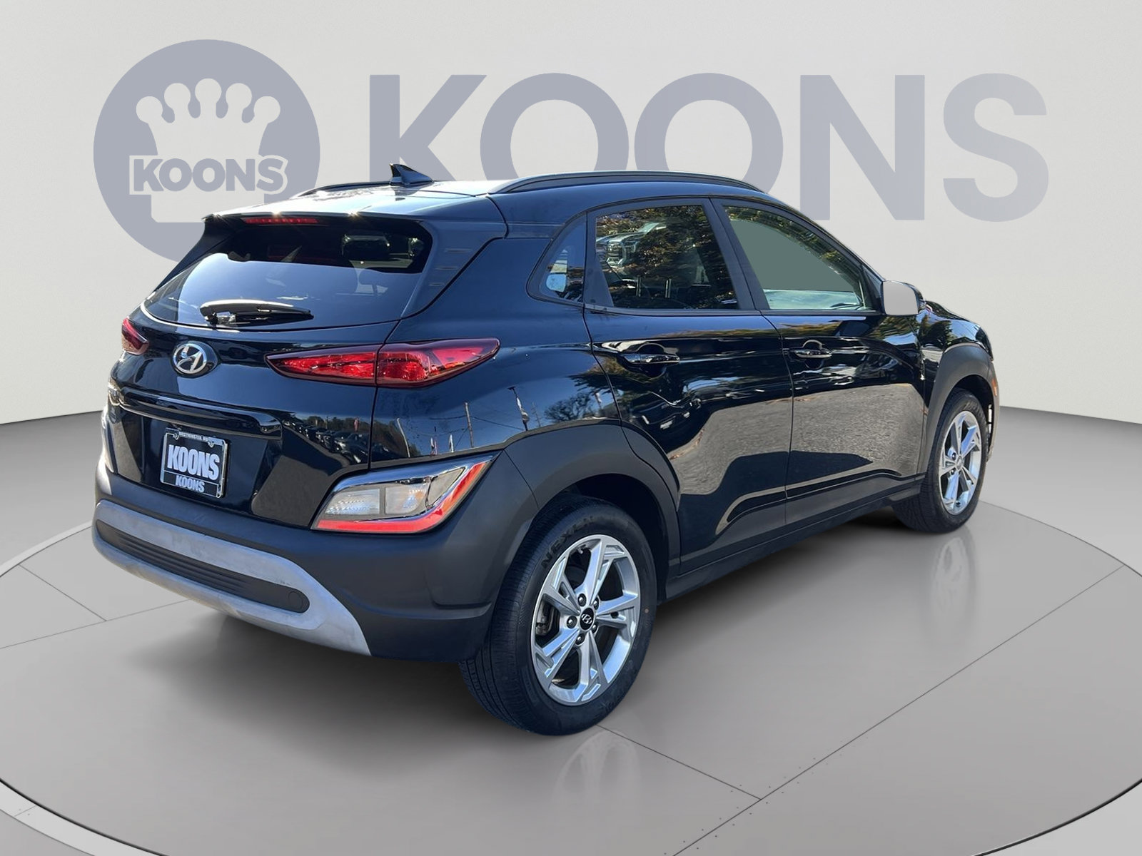 Used 2023 Hyundai Kona SEL FWD image 7