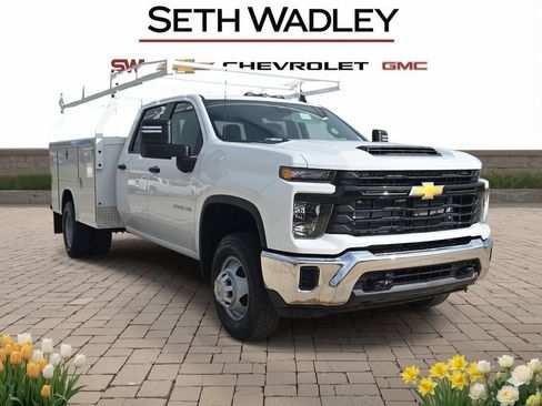 New 2026 Chevrolet Silverado 3500 W/T w/ WT Convenience Package AWD/4WD image 1