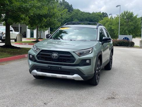 Used 2019 Toyota RAV4 Adventure AWD/4WD image 3