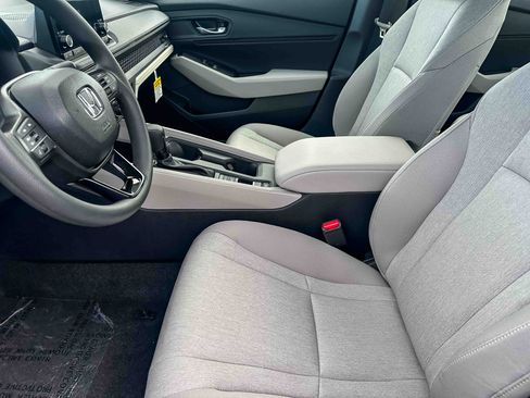 New 2025 Honda Accord SE image 10