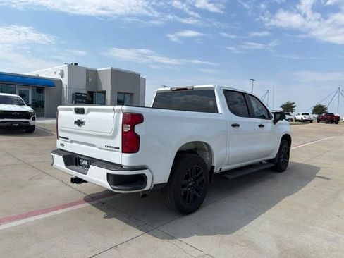 Used 2026 Chevrolet Silverado 1500 Custom w/ LPO, Dark Essentials Package RWD image 8