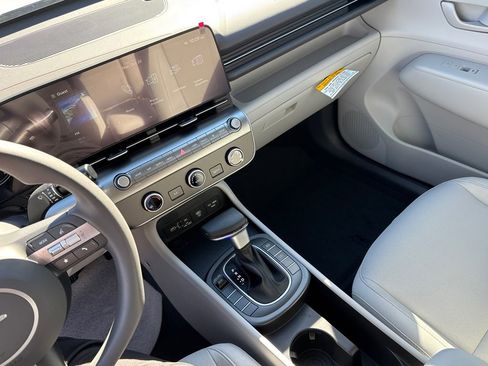 New 2026 Hyundai Kona SE image 18