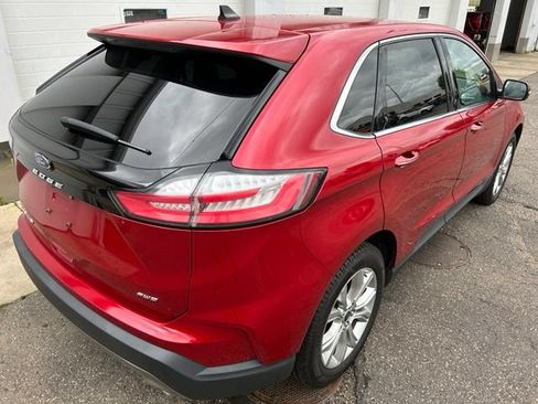 Used 2021 Ford Edge Titanium AWD/4WD image 5