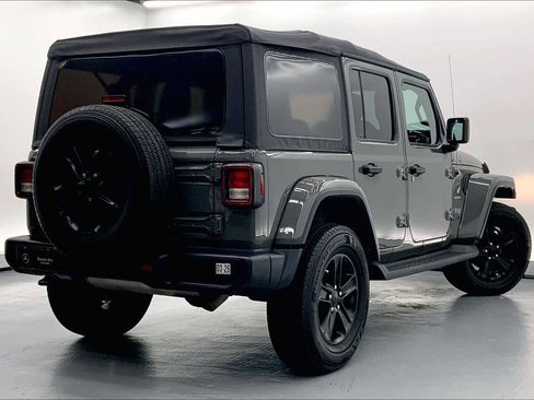 Used 2020 Jeep Wrangler Unlimited Sahara image 6