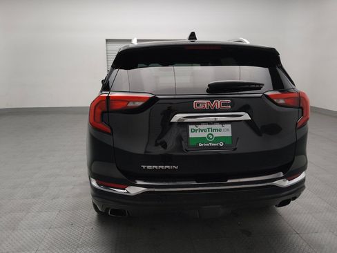 Used 2020 GMC Terrain Denali w/ Denali Premium Package FWD image 6