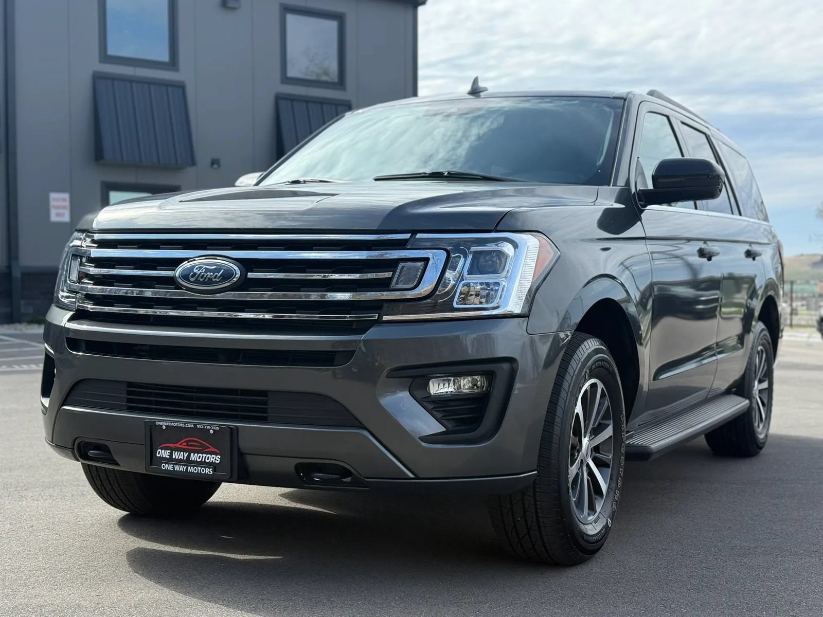 Used 2021 Ford Expedition XL AWD/4WD image 1
