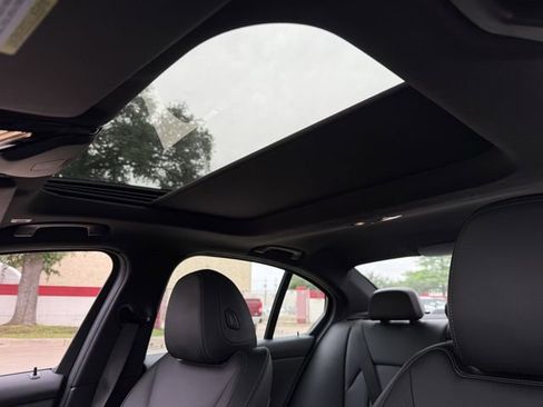 Used 2025 BMW 330i Sedan RWD image 22