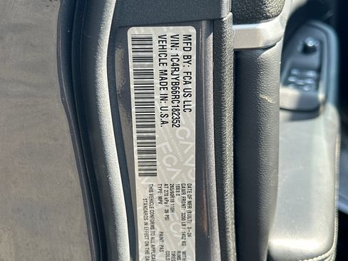 Used 2024 Jeep Grand Cherokee Limited 4xe image 30