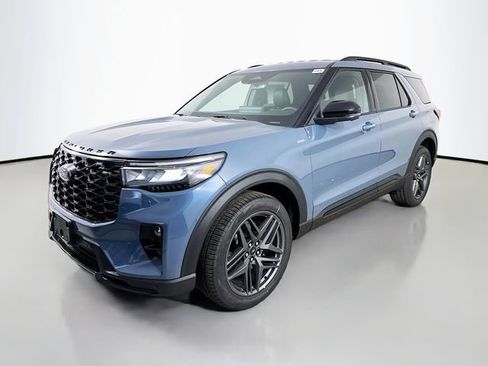 New 2026 Ford Explorer ST-Line w/ ST-Line Street Pack image 3