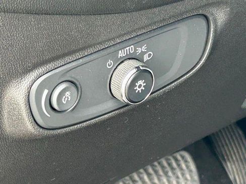 Used 2022 Chevrolet Equinox LT FWD image 31