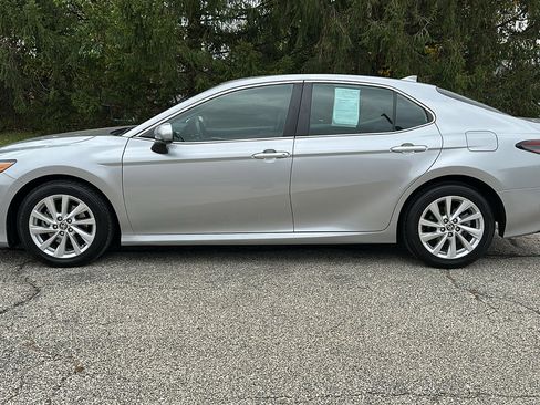 Used 2023 Toyota Camry LE image 27