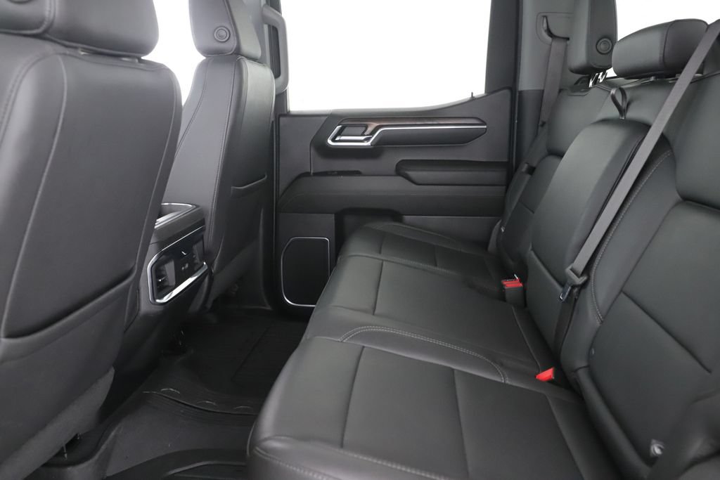 Used 2023 GMC Sierra 1500 SLT AWD/4WD image 27