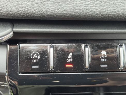 Used 2023 Jeep Grand Cherokee Altitude AWD/4WD image 31