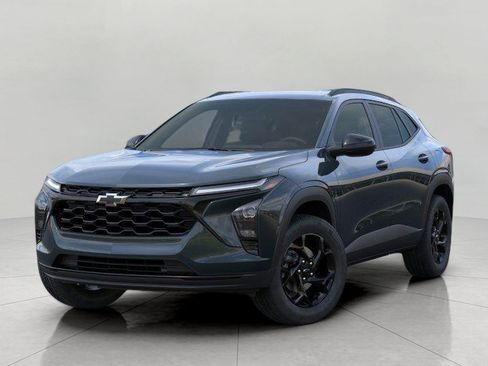 Used 2026 Chevrolet Trax LT w/ Driver Confidence Package FWD image 8