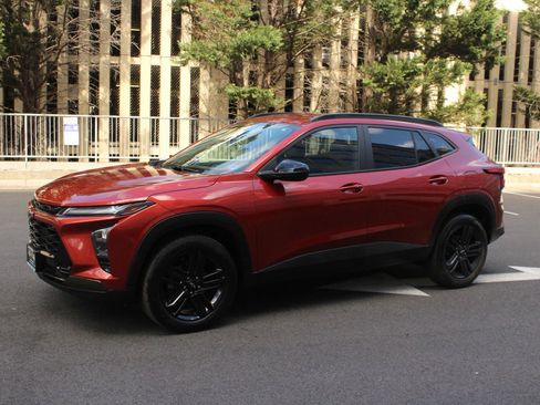 Used 2024 Chevrolet Trax ACTIV w/ Driver Confidence Package image 12