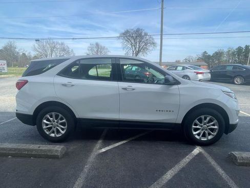 Used 2019 Chevrolet Equinox LS image 5