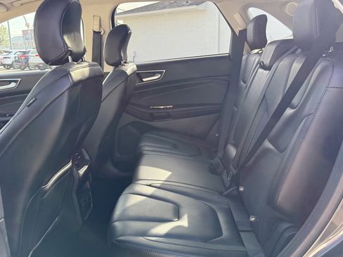 Used 2019 Ford Edge Titanium w/ Equipment Group 301A image 22