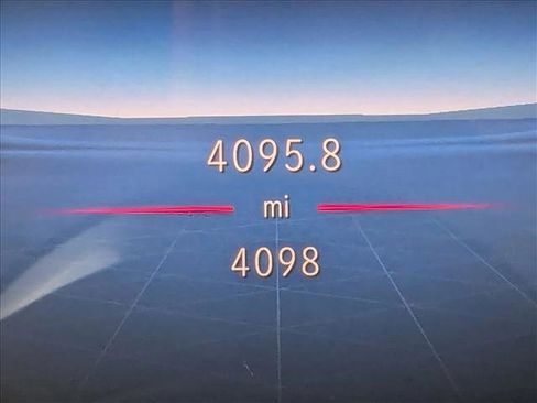 Used 2025 Mercedes-Benz C 300 Sedan image 11