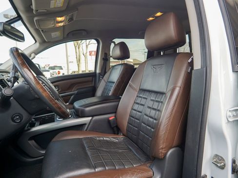 Used 2017 Nissan Titan XD AWD/4WD image 20