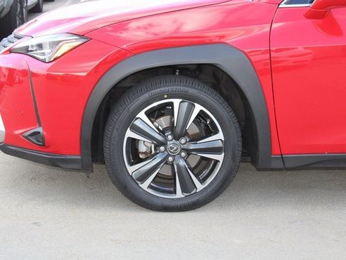 Certified 2022 Lexus UX 250h 250h Base image 4