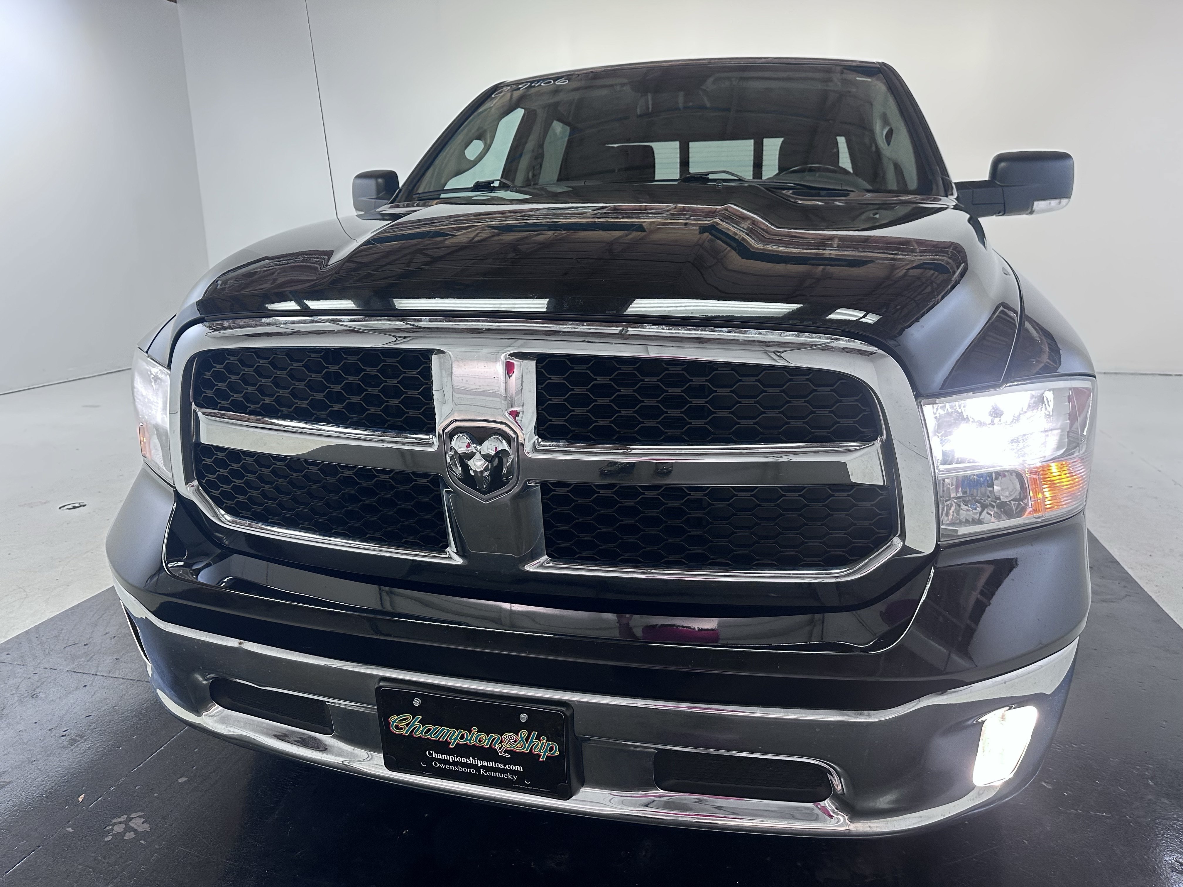 Used 2019 RAM 1500 Classic SLT w/ Luxury Group AWD/4WD image 51