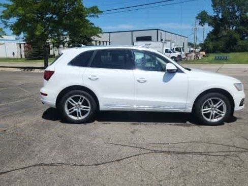 Used 2019 BMW X5 xDrive40i w/ Convenience Package AWD/4WD image 11