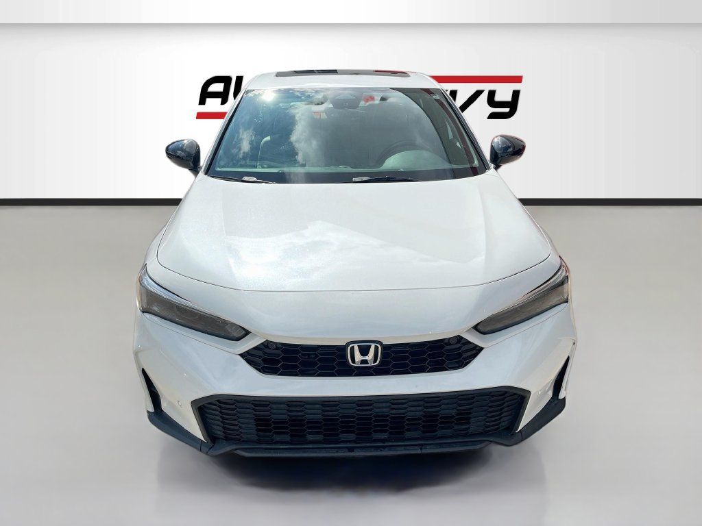 Used 2025 Honda Civic Sport Touring image 2
