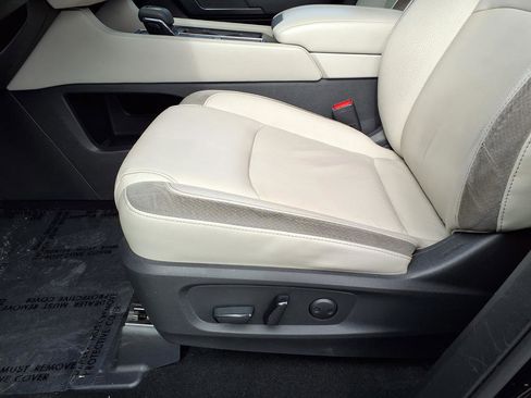 Used 2022 Nissan Pathfinder SL w/ SL Premium Package image 56