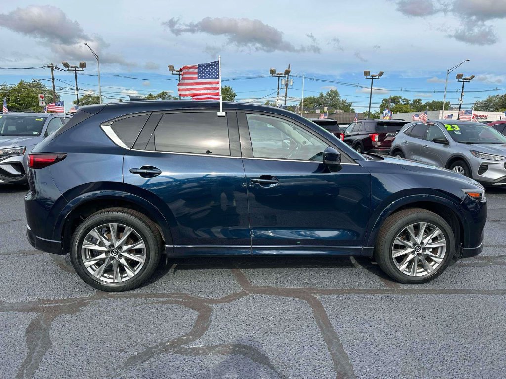 Used 2024 MAZDA CX-5 AWD 2.5 S w/ Premium Package image 4