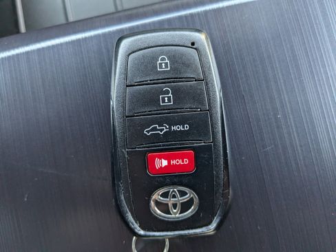 Used 2023 Toyota Tundra Platinum image 30