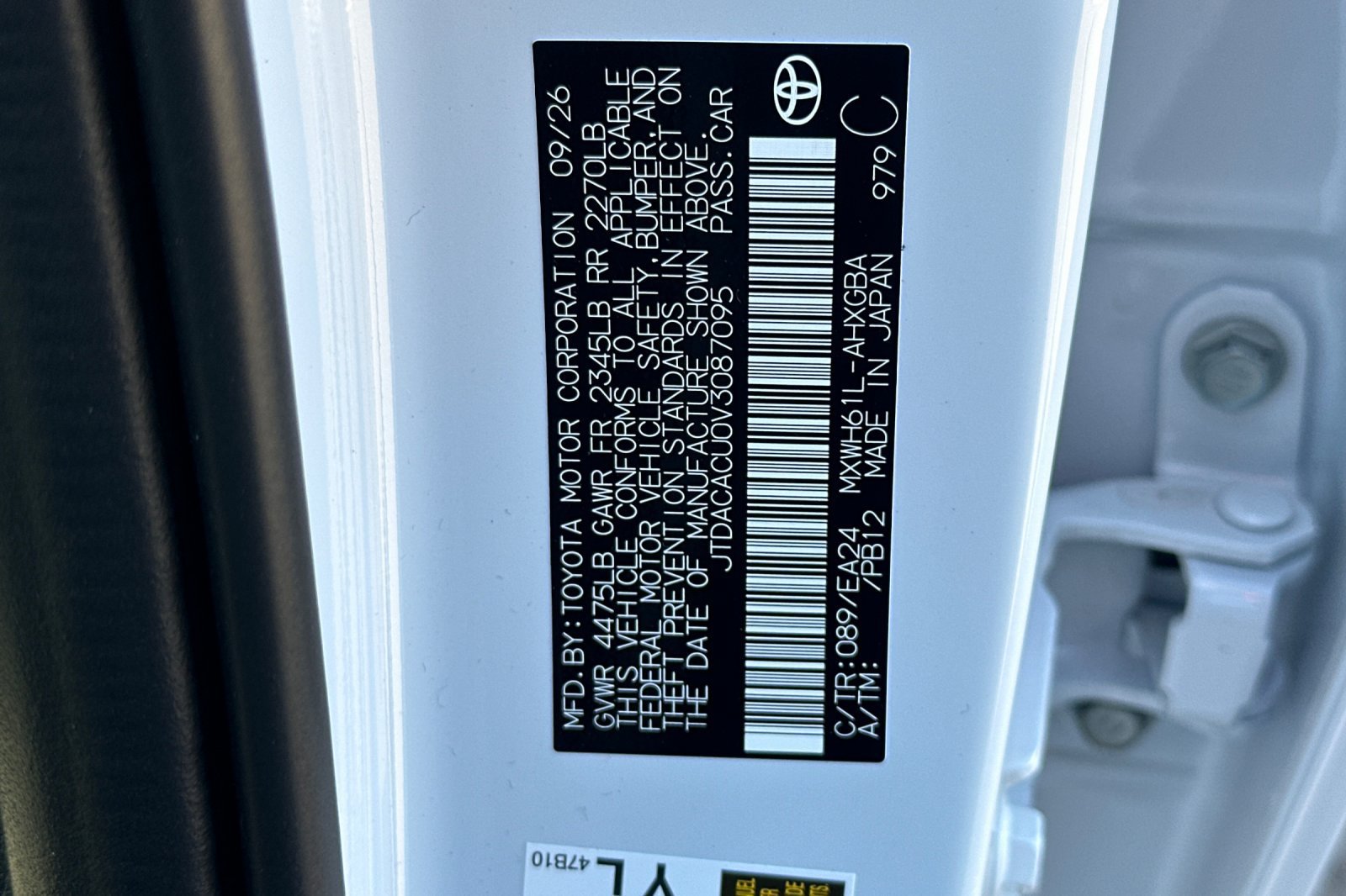 New 2027 Toyota Prius Plug-In Hybrid FWD image 34