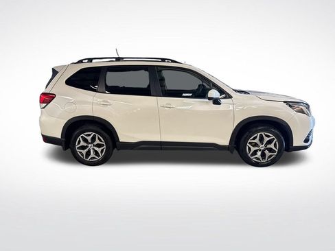 Certified 2023 Subaru Forester Premium AWD/4WD image 7