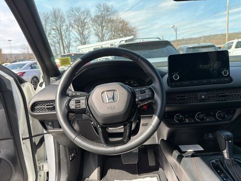 Used 2024 Honda HR-V Sport image 21