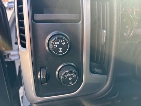 Used 2015 GMC Sierra 1500 SLE w/ SLE Value Package image 14