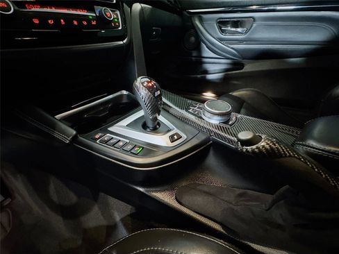 Used 2019 BMW M4 Coupe w/ Competition Package RWD image 15