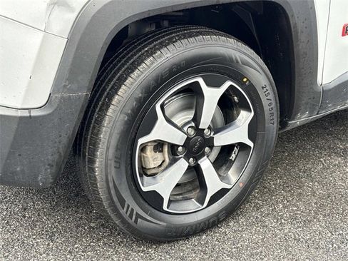 Used 2020 Jeep Renegade Trailhawk w/ UConnect 8.4 Nav Group image 29