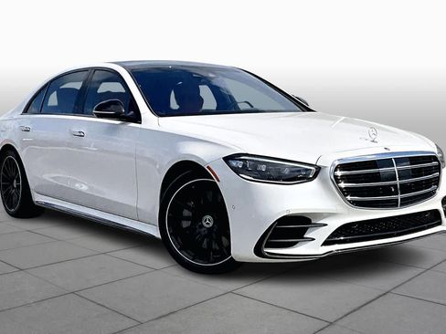 Used 2023 Mercedes-Benz S 500 4MATIC image 3