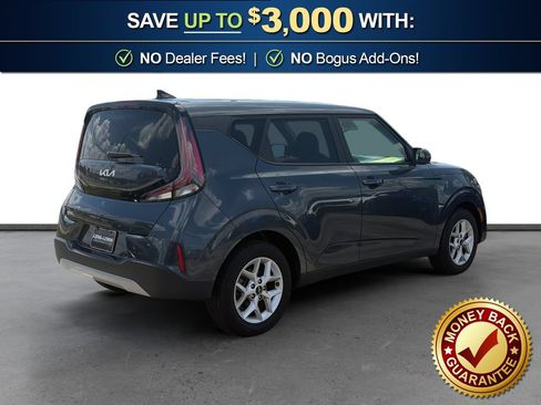 Used 2023 Kia Soul LX w/ LX Technology Package FWD image 7