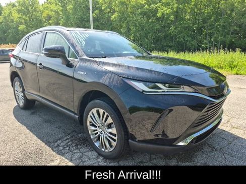 Used 2021 Toyota Venza XLE w/ Softex Package AWD/4WD image 6