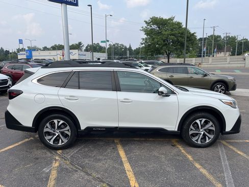 Used 2020 Subaru Outback Limited XT image 4