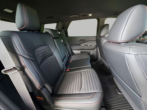 New 2026 Nissan Pathfinder Rock Creek AWD/4WD image 10
