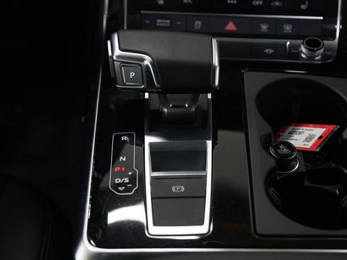 Used 2022 Audi Q7 3.0T Premium Plus image 22