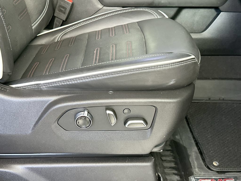 Used 2024 GMC Sierra 2500 AT4X AWD/4WD image 24