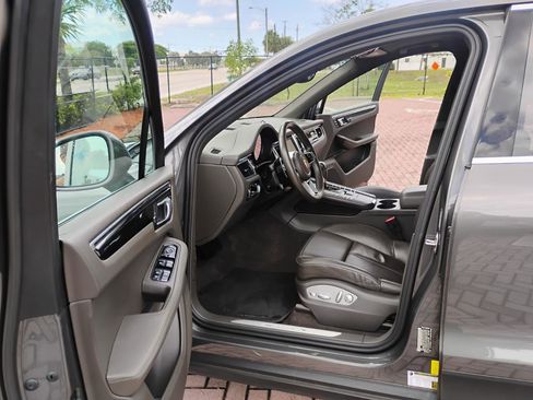 Used 2016 Porsche Macan S AWD/4WD image 56