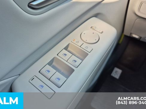 Used 2026 Hyundai Kona SEL Premium image 33