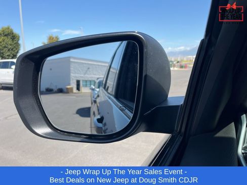 New 2025 Jeep Grand Cherokee L Laredo w/ Trailer Tow Package image 4