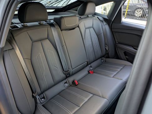 Used 2023 Audi Q4 e-tron Premium image 29