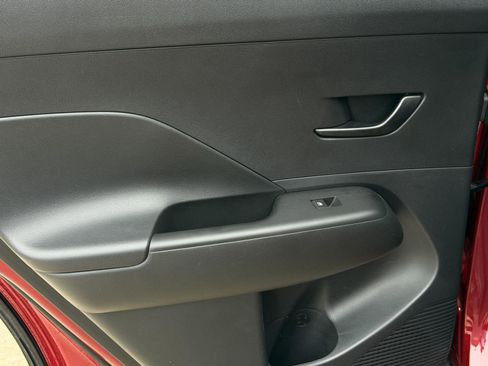 Used 2026 Hyundai Kona SEL Sport FWD image 9